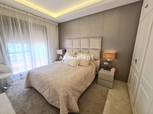 5 Bedrooms Townhouse in Marbella