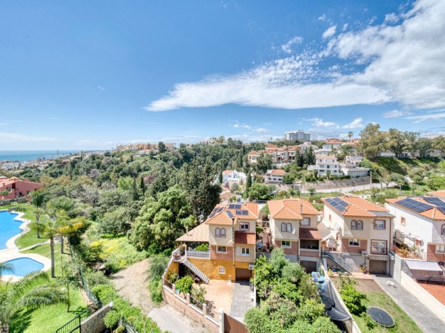 Ático con 3 Dormitorios  en Torreblanca