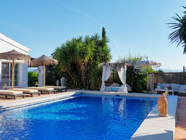 Villa avec 4 Chambres  à Alhaurín el Grande