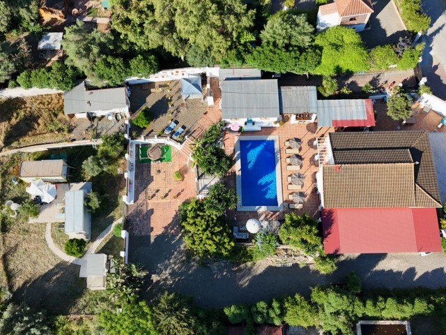 Villa avec 4 Chambres  à Alhaurín el Grande