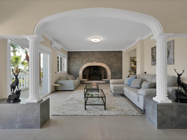 Villa avec 9 Chambres  à Benalmadena