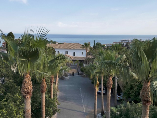 9 Bedrooms Villa in Benalmadena