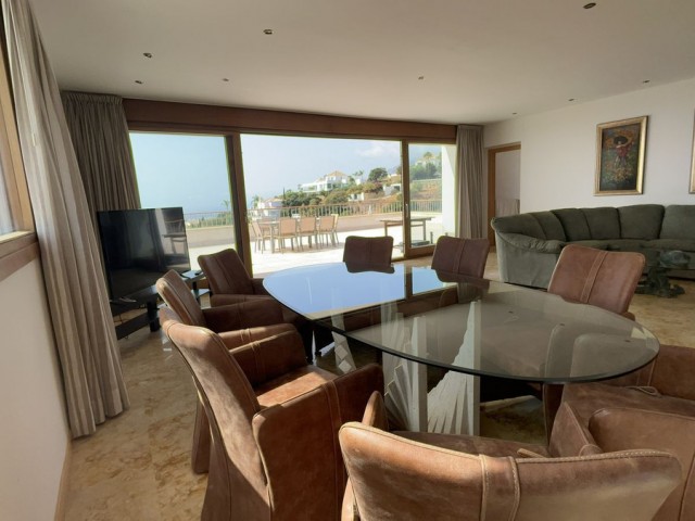 Penthouse i Altos de los Monteros