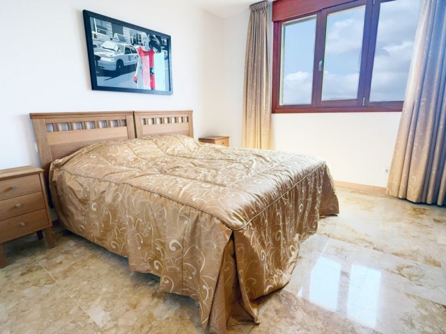 Penthouse i Altos de los Monteros