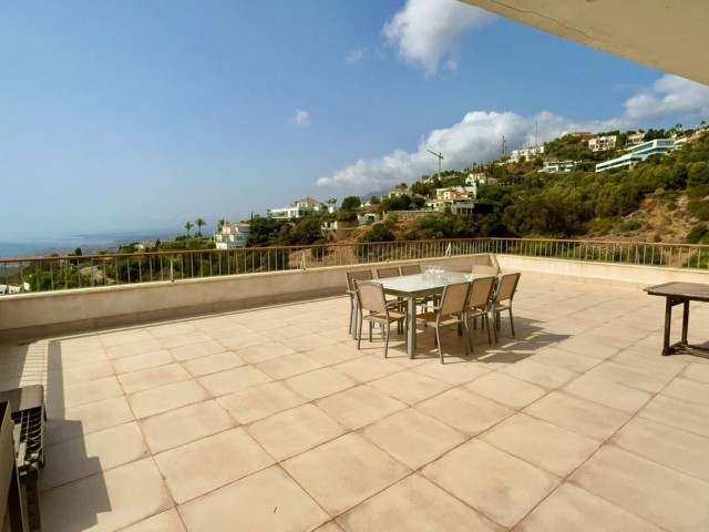 Penthouse i Altos de los Monteros