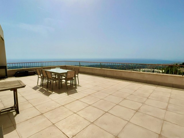 Penthouse i Altos de los Monteros