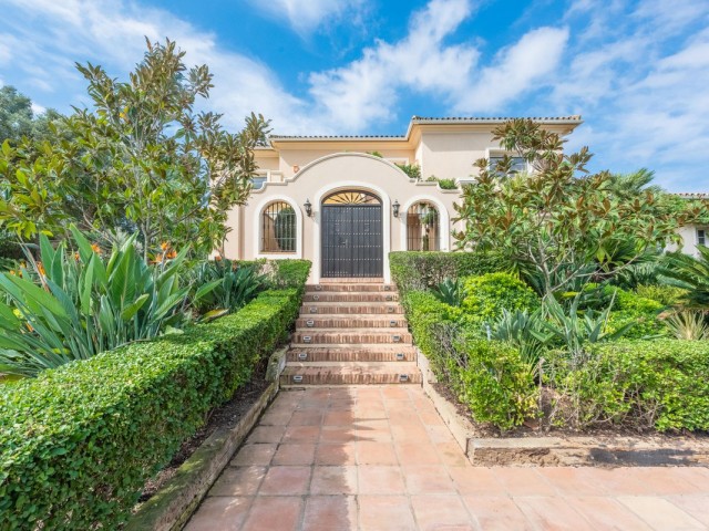 7 Schlafzimmer Villa in San Roque Club