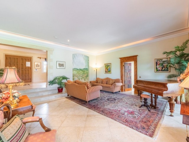 7 Schlafzimmer Villa in San Roque Club