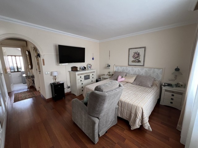 8 Makuuhuoneen Huvila Marbella