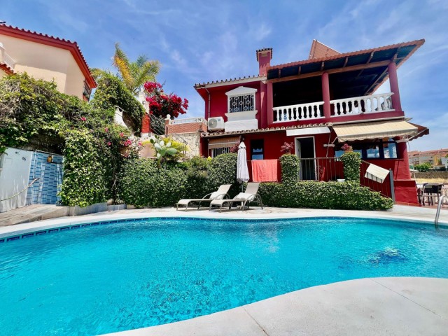 Villa con 8 Dormitorios  en Marbella