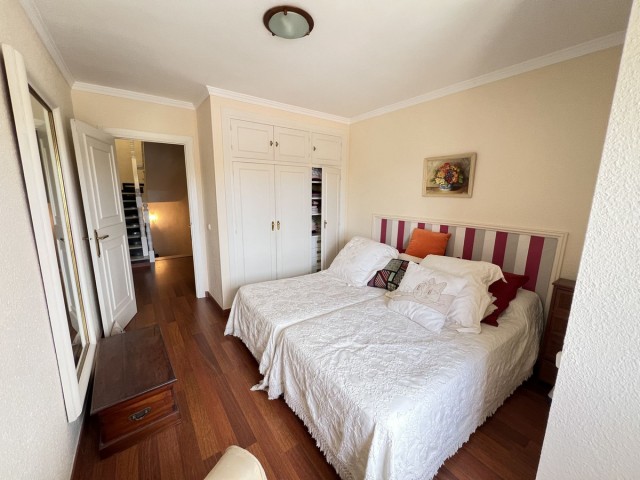 Villa con 8 Dormitorios  en Marbella