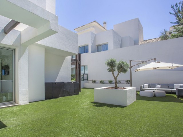 3 Schlafzimmer Apartment in Benahavís
