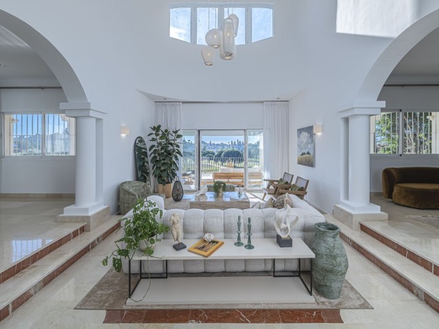 7 Sovrums Villa i Nueva Andalucía