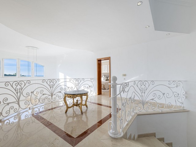 7 Sovrums Villa i Nueva Andalucía