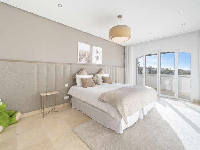 7 Sovrums Villa i Nueva Andalucía