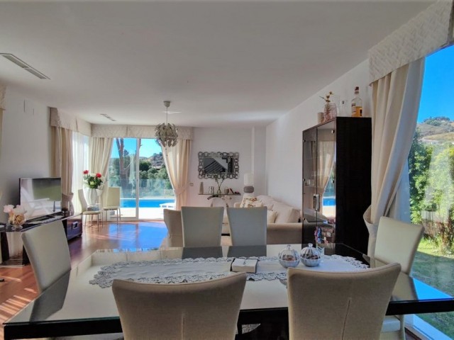 Villa avec 4 Chambres  à La Cala Golf
