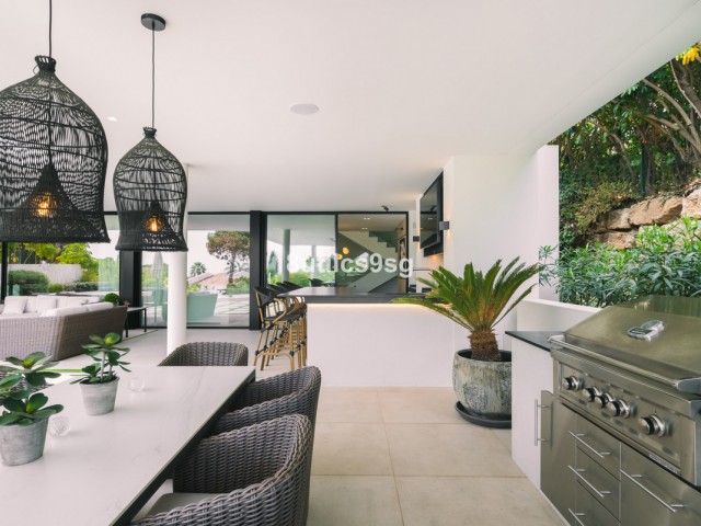 5 Slaapkamer Villa in Nueva Andalucía