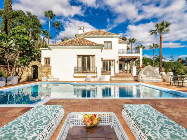 Villa, Benahavis, R5018239