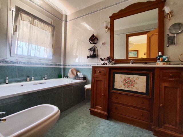3 Bedrooms Townhouse in Mijas