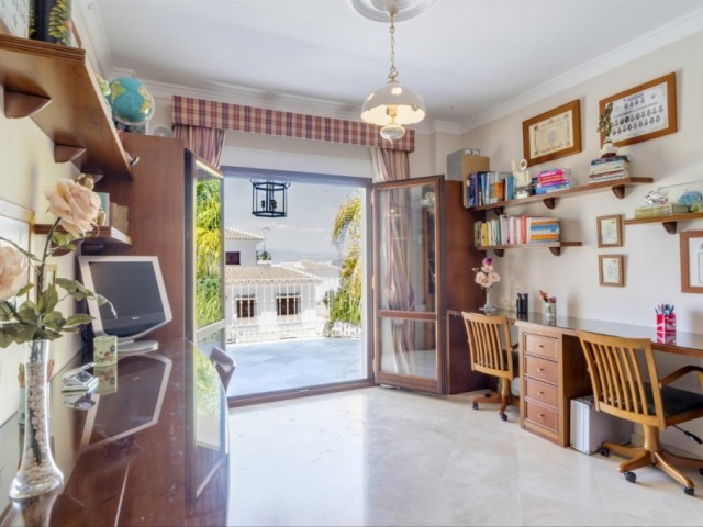 6 Sovrums Villa i Alhaurín el Grande