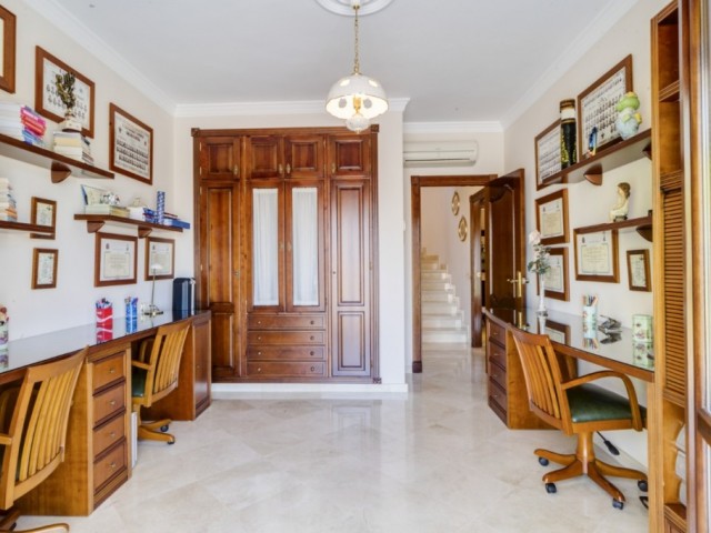 6 Sovrums Villa i Alhaurín el Grande