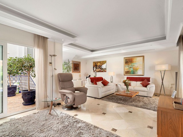 3 Schlafzimmer Reihenhaus in Nueva Andalucía
