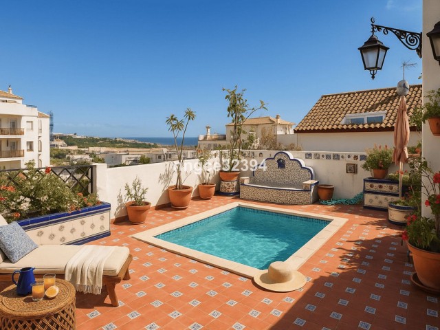 Villa con 8 Dormitorios  en San Pedro de Alcántara
