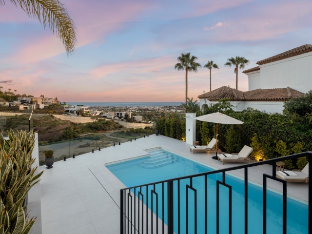 5 Sovrums Villa i La Quinta