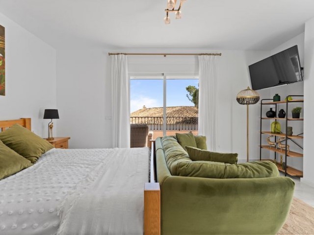 Villa con 4 Dormitorios  en Mijas