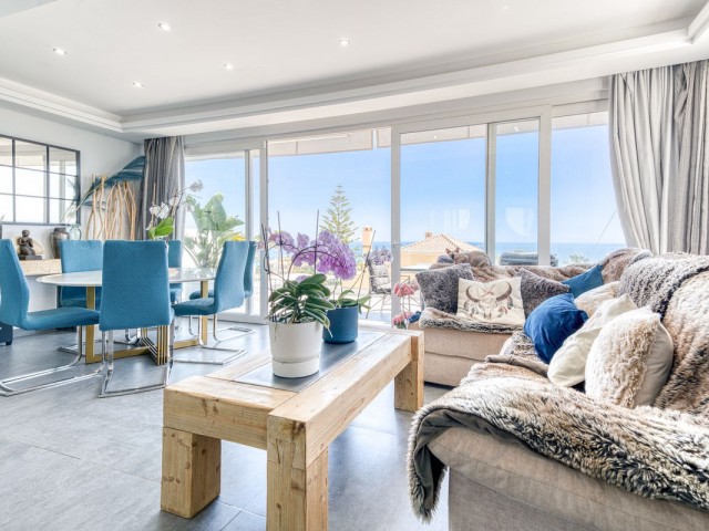 Villa avec 5 Chambres  à Estepona