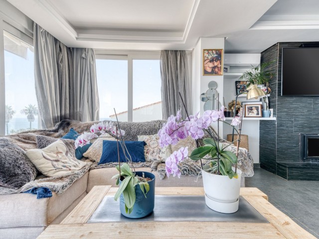 Villa avec 5 Chambres  à Estepona