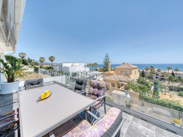 Villa avec 5 Chambres  à Estepona