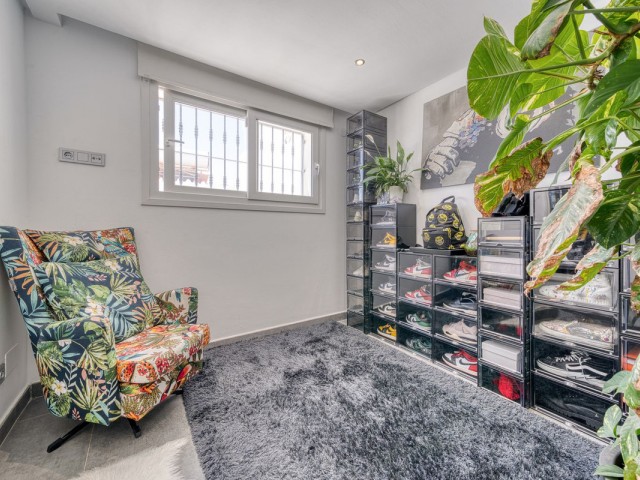 Villa avec 5 Chambres  à Estepona