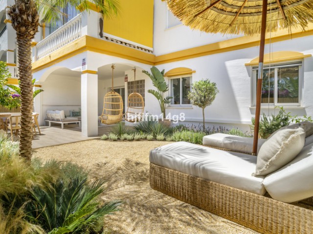 Apartamento con 2 Dormitorios  en Nueva Andalucía