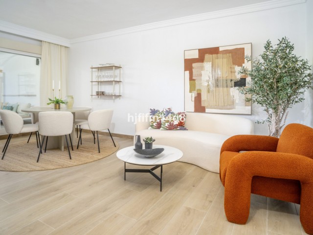 Apartamento con 2 Dormitorios  en Nueva Andalucía