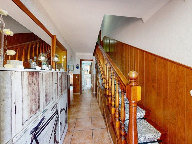 Villa con 4 Dormitorios  en Mijas
