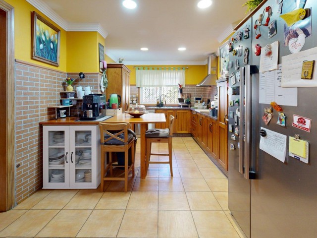 Villa con 4 Dormitorios  en Mijas