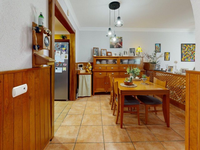 Villa con 4 Dormitorios  en Mijas