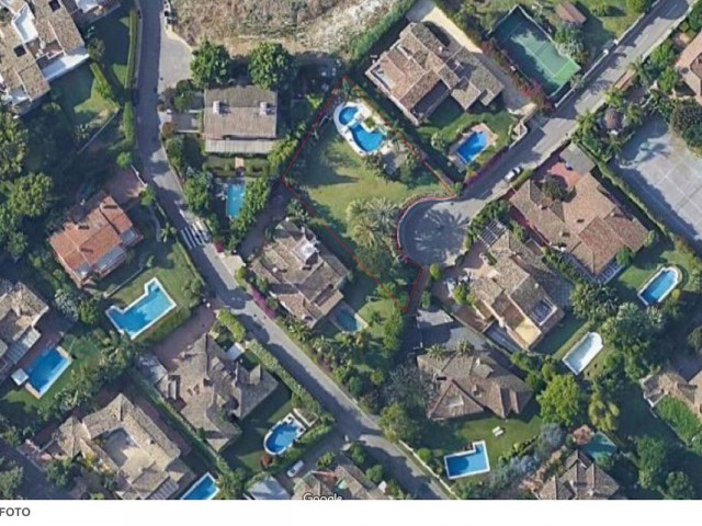  Plot in Guadalmina Baja