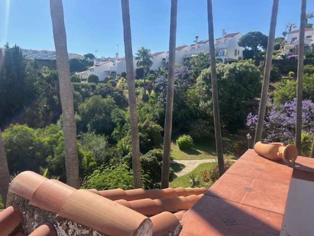 4 Makuuhuoneen Rivitalo Calahonda