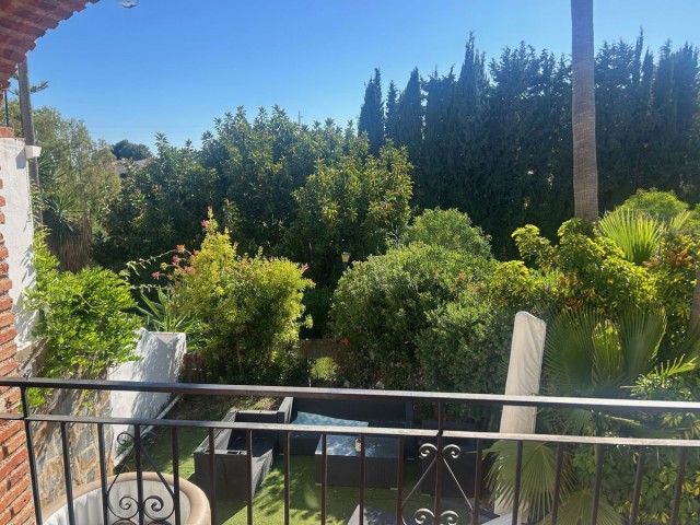 4 Makuuhuoneen Rivitalo Calahonda