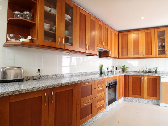 3 Slaapkamer Rijtjeshuis in Marbella