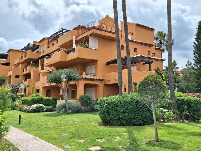 Apartamento con 2 Dormitorios  en La Duquesa