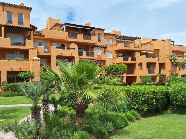 Apartamento con 2 Dormitorios  en La Duquesa