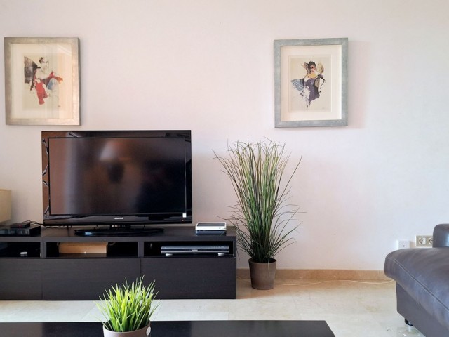 2 Bedrooms Apartment in La Duquesa