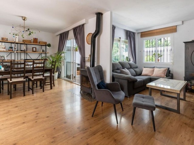 3 Schlafzimmer Reihenhaus in Nueva Andalucía