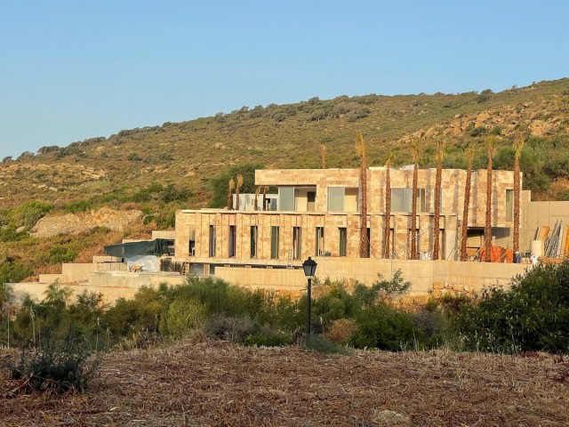 4 Bedrooms Villa in San Roque