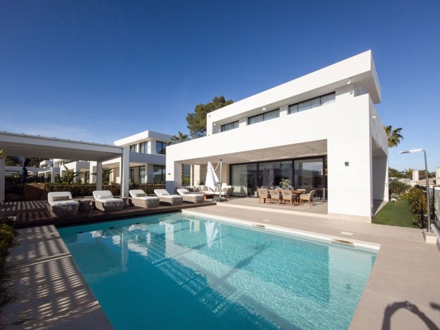 4 Slaapkamer Villa in Río Real