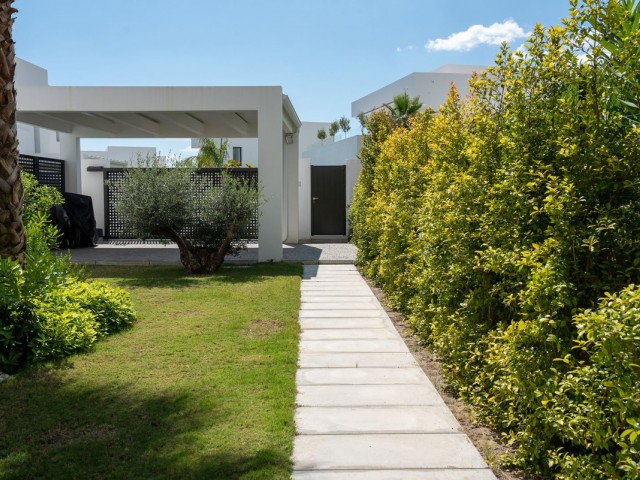 4 Slaapkamer Villa in Río Real