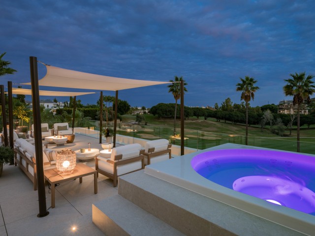 4 Slaapkamer Villa in Nueva Andalucía